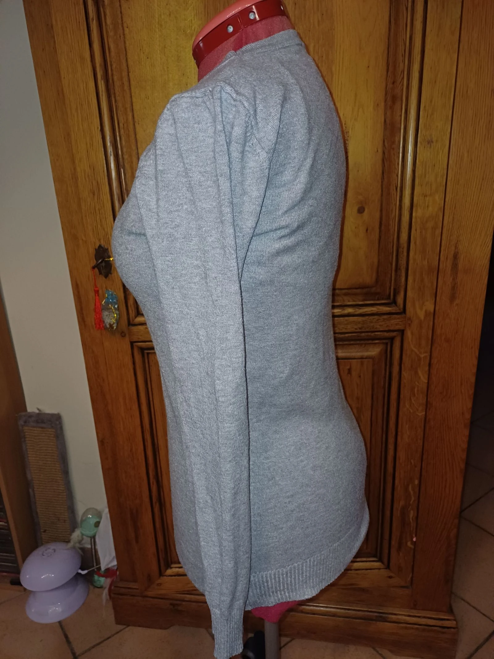 Grijze trui maat L maar past als maat M dat is 38 gezien de maten merk Elevenparis zeer goede staat in polyester viscose en nylon – photo 3